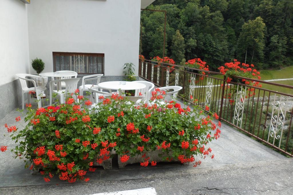 Albergo Ristorante Regina Bognanco Екстериор снимка