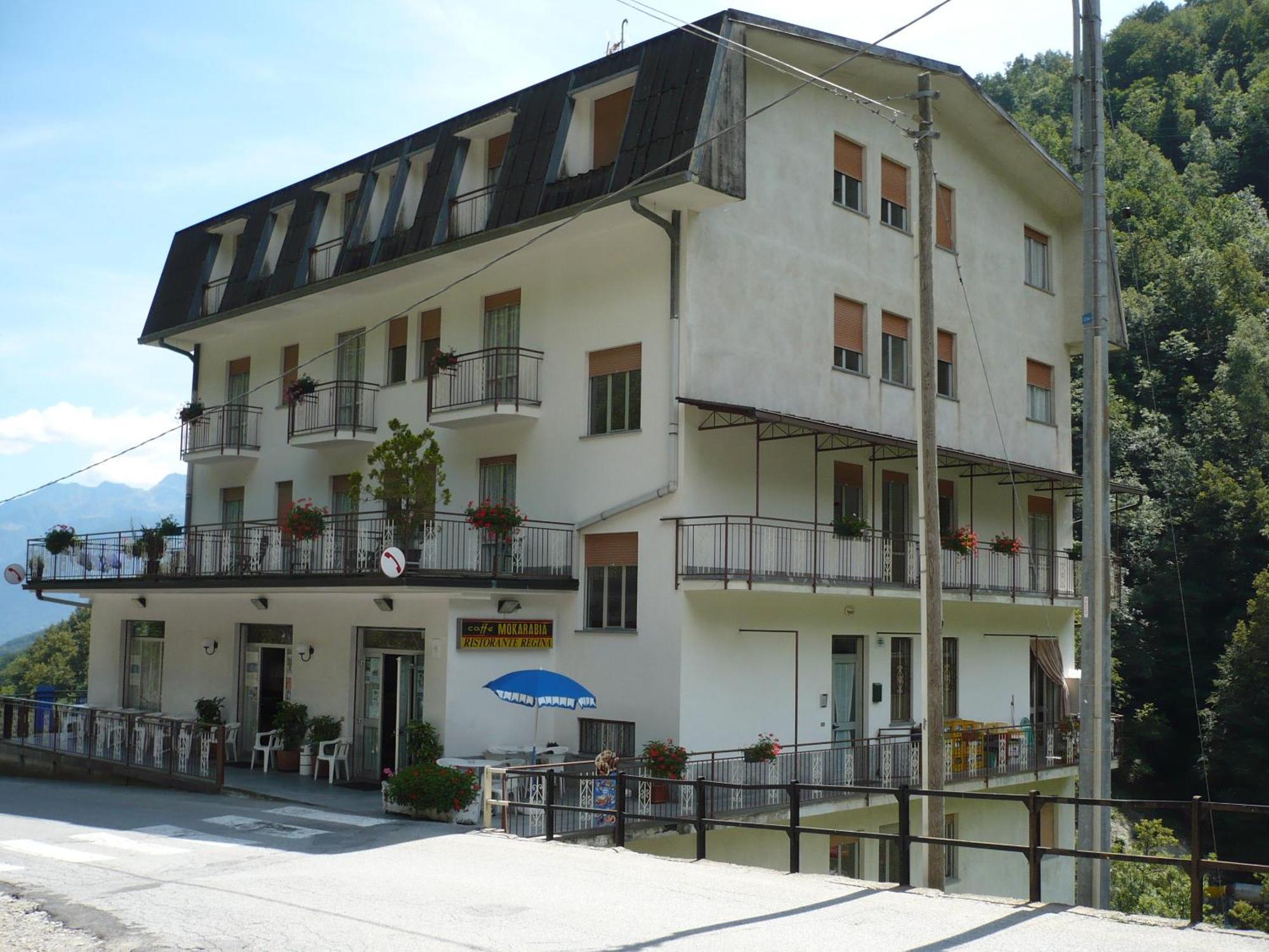 Albergo Ristorante Regina Bognanco Екстериор снимка